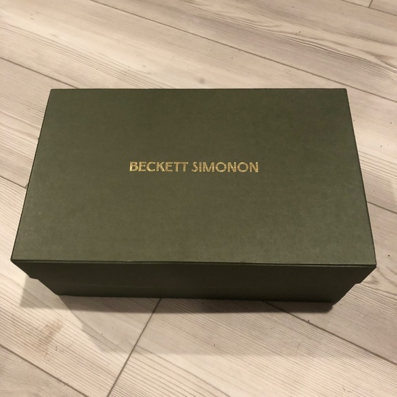 Beckett Simonon Maeve Chelsea Boots - Women's size 7 - Picture 8 of 9